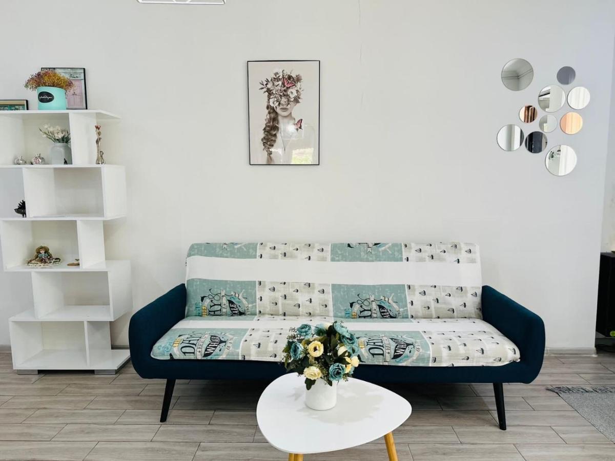 Sweet Apartment In Kutaisi Ngoại thất bức ảnh