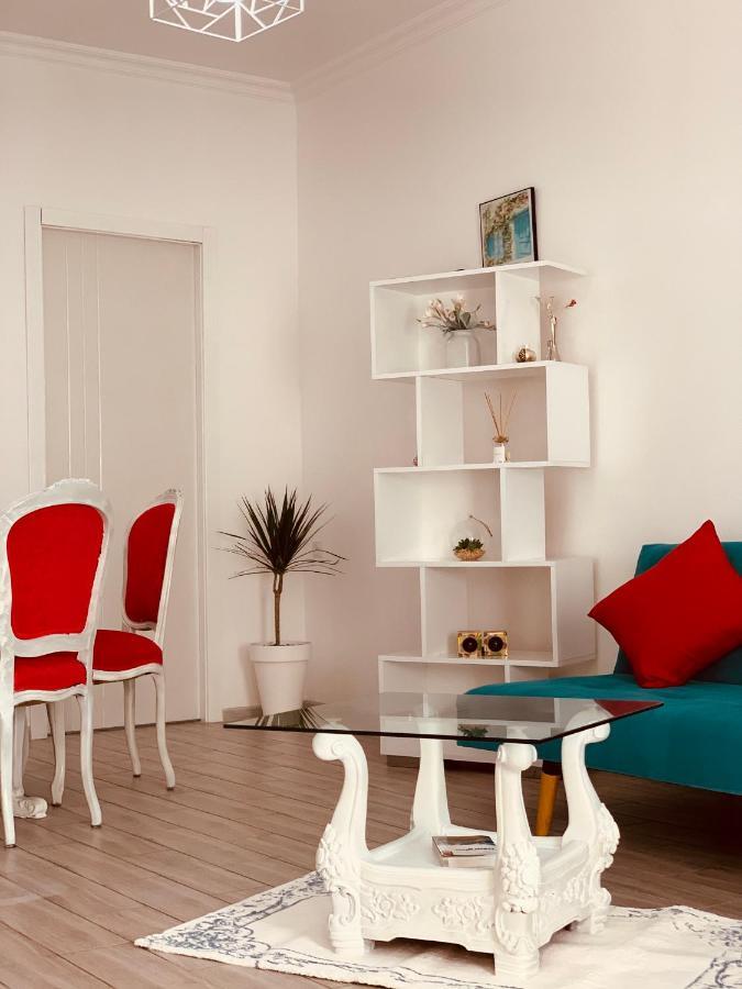 Sweet Apartment In Kutaisi Ngoại thất bức ảnh